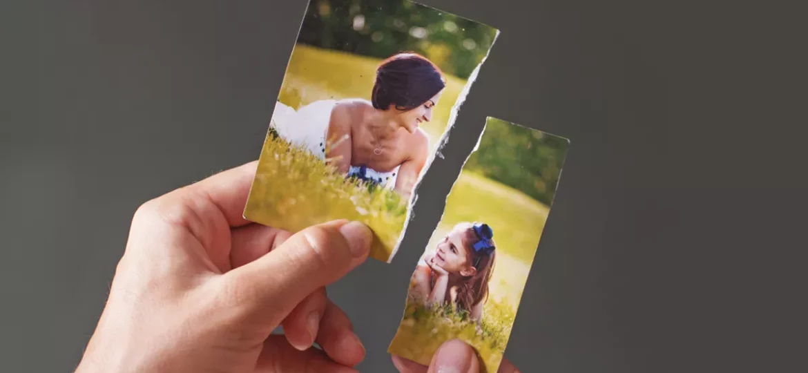parent_alienation_divorce_282043229